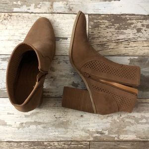 brown suede style heeled boots